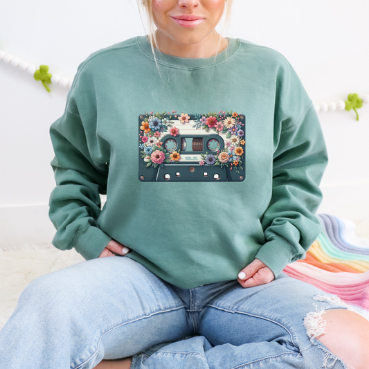 [COMFORT COLORS] Floral Music Cassette Spring Sweatshirt